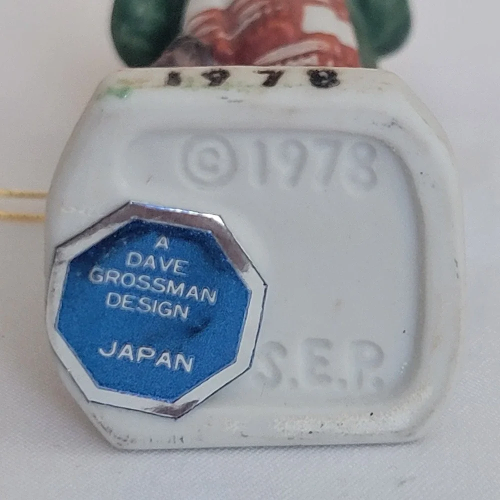 Vtg‎ 1978 Ceramic Norman Rockwell Dave Grossman Christmas Ornament Caroler w Dog